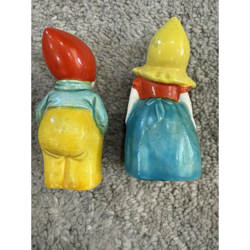 Vintage Ceramic Dutch Boy & Girl Figurine Salt & Pepper Shaker Japan No stoppers